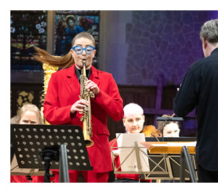 Jess Gillam and the London Mozart Players